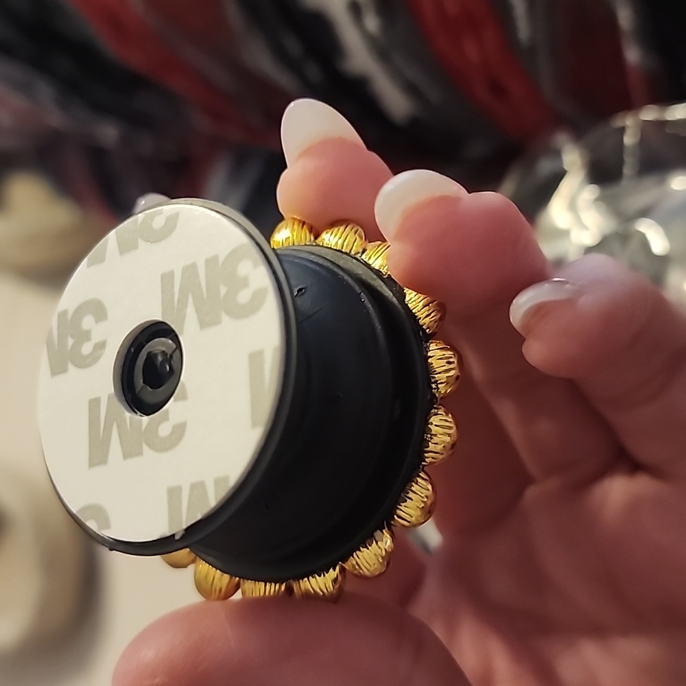 Keep Ot Gyspy Pop Socket Phone Grip - Picture 2 of 3